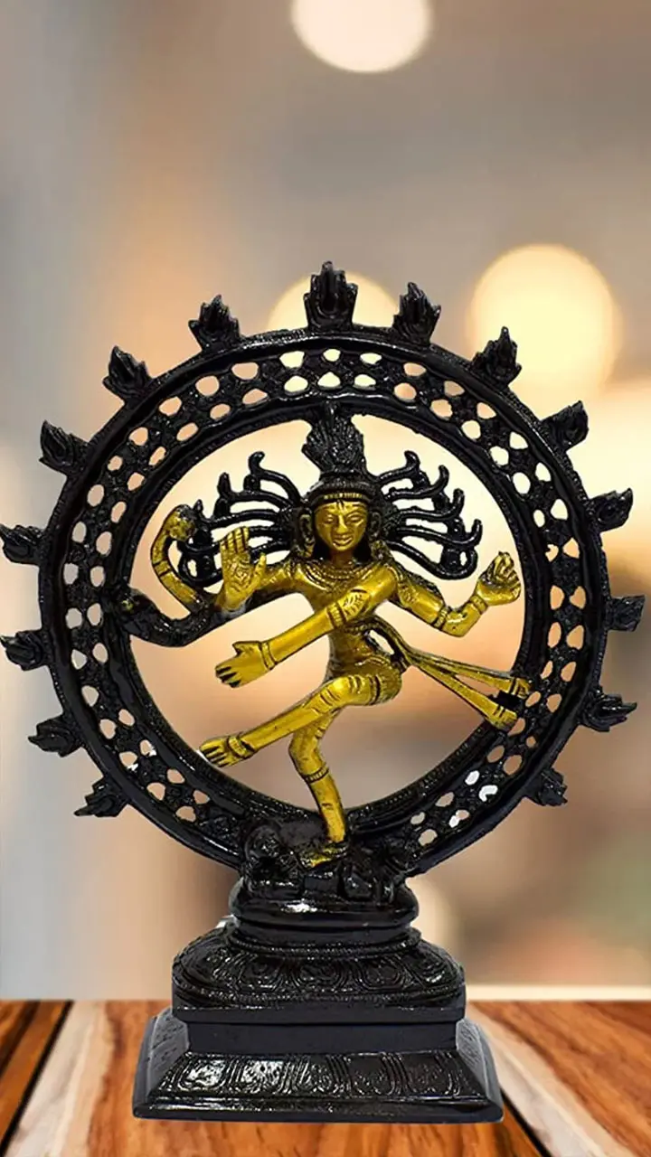 Vastu Tips: नटराज की मूर्ति घर में रखना है शुभ या अशुभ? जानिए क्या है सही तरीका और नियम