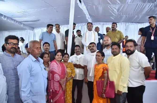 मुख्यमंत्री विष्णुदेव साय ने कोंडागांव में सामाजिक संगठनों के प्रतिनिधिमंडल से मुलाकात की