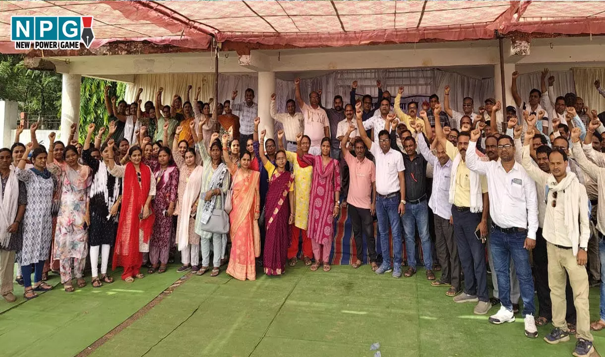 CG Yuktiyuktkaran: डंडे की जोर पर काउंसिलिंग... शिक्षक सांझा मंच ने कहा-सभी जिला मुख्यालय में अनिश्चितकालीन हड़ताल... CG Yuktiyuktkaran: डंडे की जोर पर काउंसिलिंग... शिक्षक सांझा मंच ने कहा-सभी जिला मुख्यालय में अनिश्चितकालीन हड़ताल...