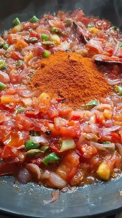 Idli Shakshuka Recipe In Hindi: घर पर कैसे बनाये वायरल रेसिपी "इडली शाकशुका"