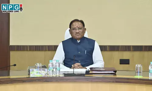 CG Cabinet: मुख्यमंत्री विष्णुदेव साय की अध्यक्षता में कैबिनेट की बैठक शुरू, कई महत्वपूर्ण फैसलों में लगेगी मुहर, देखें फोटो और वीडियो...