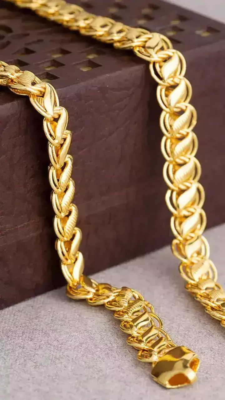 Gold Silver Price Today 4 June 2025: आसमान छू रहा सोना-चांदी का रेट, जानिए अपने शहर में सोने का भाव