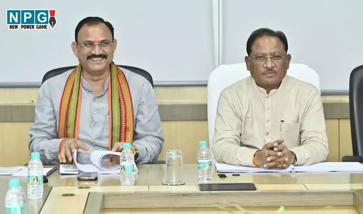 मुख्यमंत्री की अध्यक्षता में स्वास्थ्य विभाग की समीक्षा बैठक, सीएम बोले-राज्य में आयुष के जरिए बेहतर उपचार की हैं संभावनाएं
