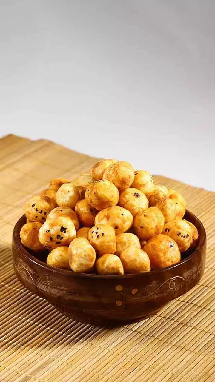 Health Tips:जान लें घी में भुने मखाने खाने के फायदे, डॉक्टर भी देतें हैं इसे खाने की सलाह!