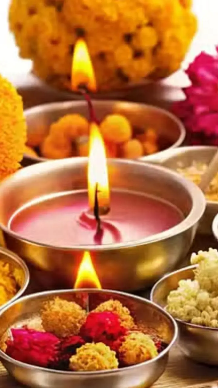 Jyeshtha Ravi Pradosh Vrat 2025: इस दिन है ज्येष्ठ मास का अंतिम रवि प्रदोष व्रत, पूजा से होंगे ये लाभ
