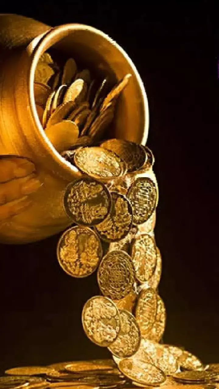 Gold Price Today 09 June 2025: लगातार सोने के भाव में हो रही गिरावट, जल्द ही करें निवेश, जानें आपके शहर में क्या है सोना-चांदी के भाव