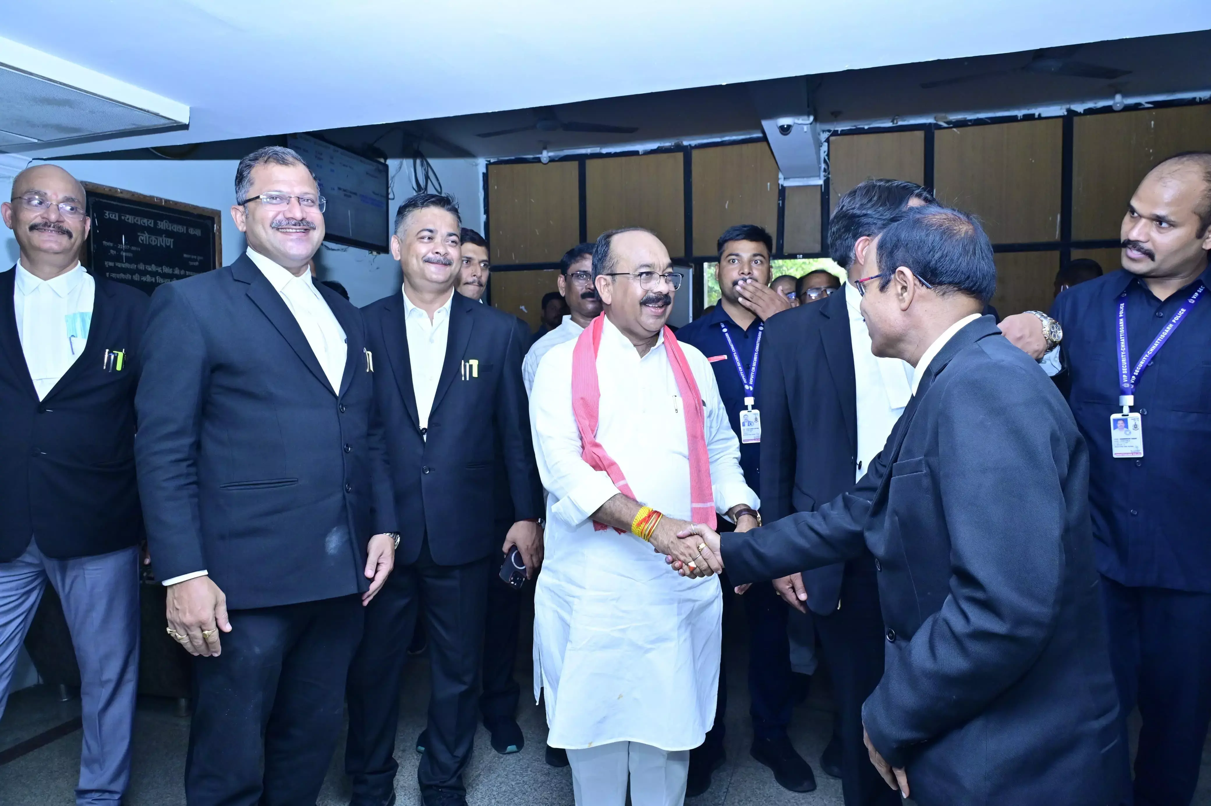 CG News: उप मुख्यमंत्री अरुण साव पहुंचे बिलासपुर हाई कोर्ट, अधिवक्ताओं से की मुलाकात