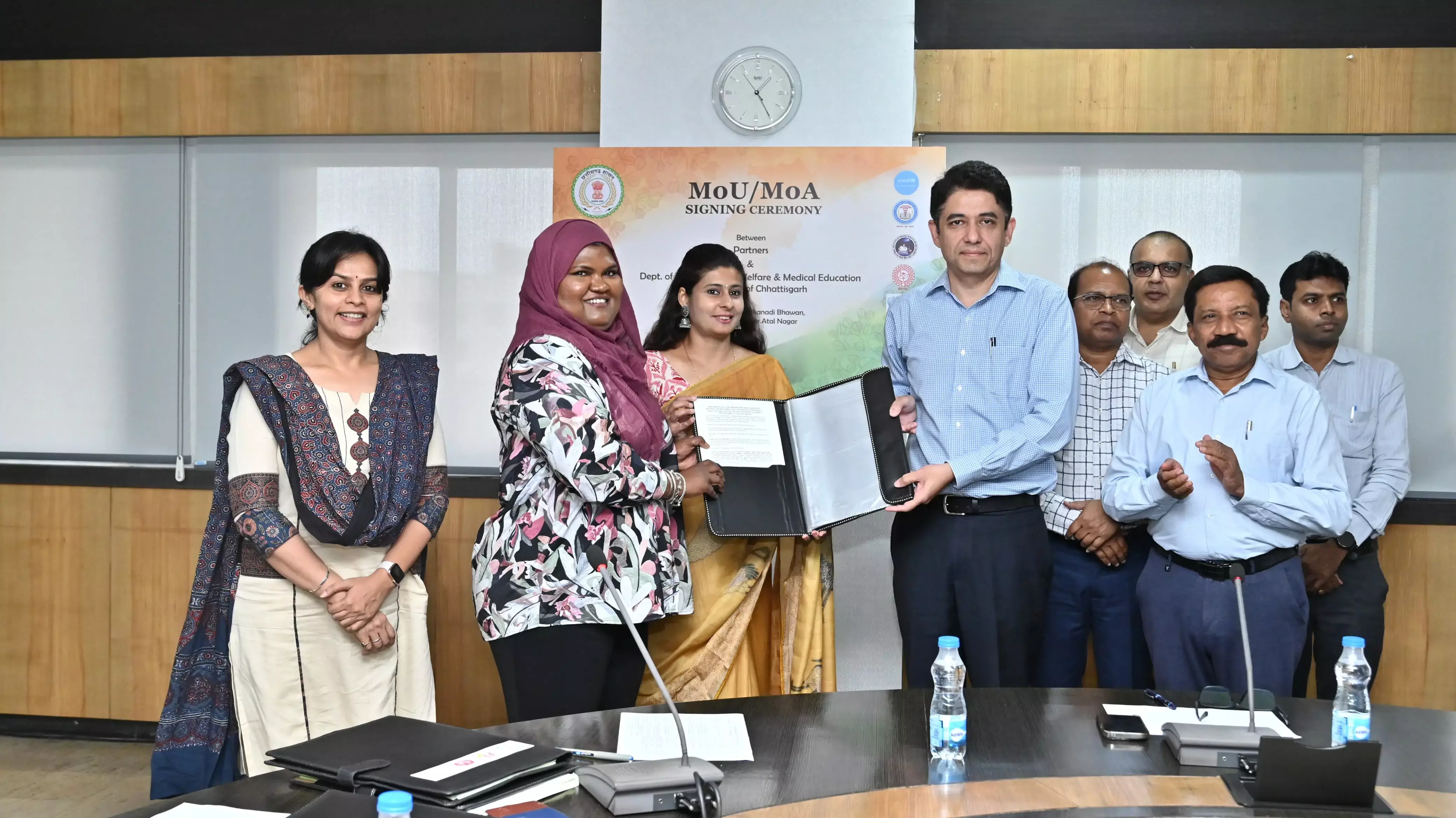 CG News: छत्तीसगढ़ में स्वास्थ्य सेवाओं को सुदृढ़ बनाने 05 संस्थाओं के साथ हुआ ऐतिहासिक एमओयू, मिलेगा वैश्विक मानकों का विस्तार