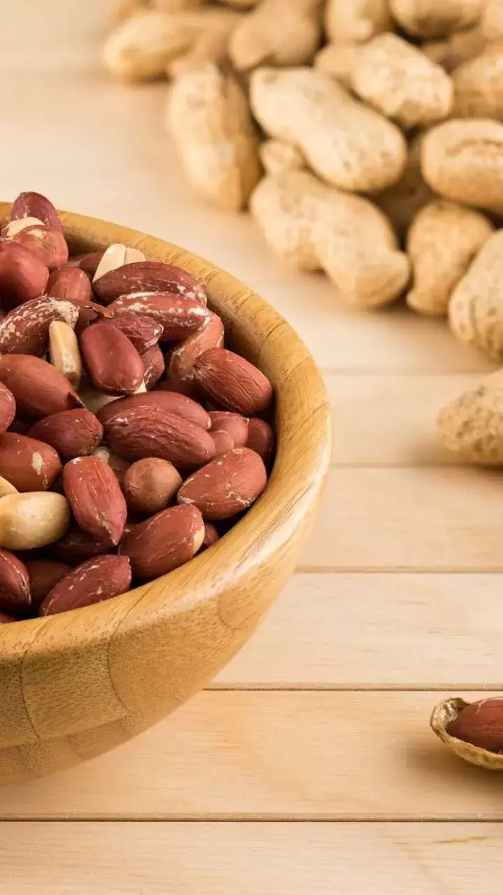 Health Benefits Of Peanuts : मूंगफली खाने के ज़बरदस्त फायदे, जानकर हो जाएंगे हैरान