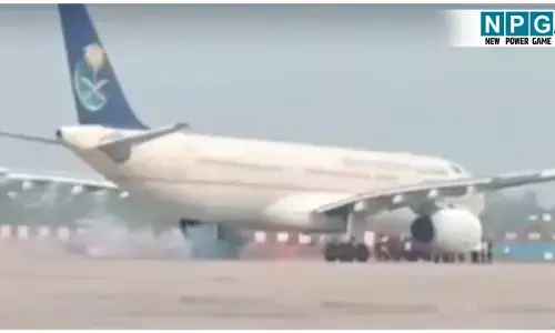 Lucknow Airport Saudi Flight News: हज यात्रियों से भरे एयरलाइंस विमान के पहिये से निकला चिंगारी और धुंआ , 250 यात्री थे सवार…