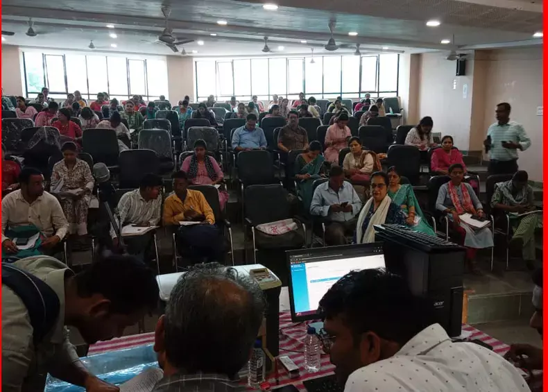 CG Yuktiyuktkaran: सहायक शिक्षक विज्ञान के पद पर पहले दिन हुई ओपन काउंसलिंग, 297 अभ्यर्थी उपस्थित, 4 रहे अनुपस्थित...