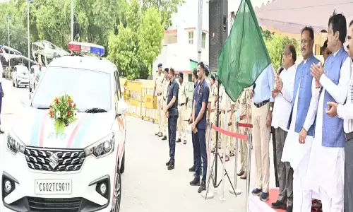 मुख्यमंत्री ने परिवहन सुरक्षा बेड़े में शामिल 48 वाहनों को झंडी दिखाकर किया रवाना, बोले-सड़क परिवहन और यातायात को सुरक्षित और सुगम बनाना हमारी प्राथमिकता