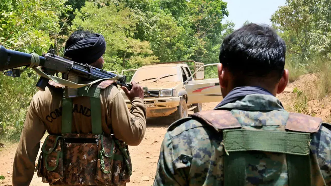 CG Naxal Encounter: छत्तीसगढ़-आंध्रप्रदेश बॉर्डर पर मुठभेड़, केंद्रीय कमेटी मेंबर समेत  तीन नक्सली मारे गए