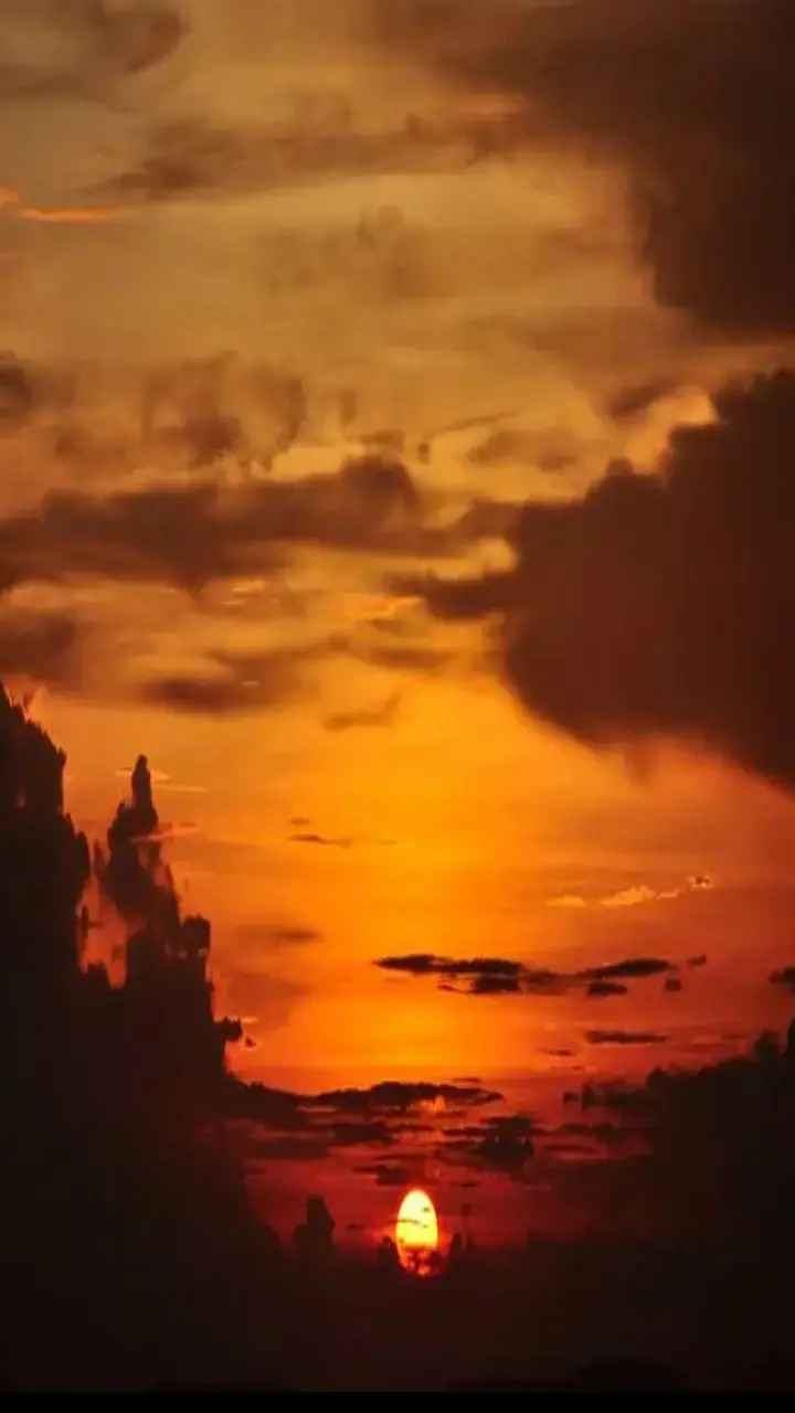 Sunset Anxiety: कहीं आप भी सनसेट एंग्जायटी के शिकार तो नहीं, जाने लक्षण और उपाय