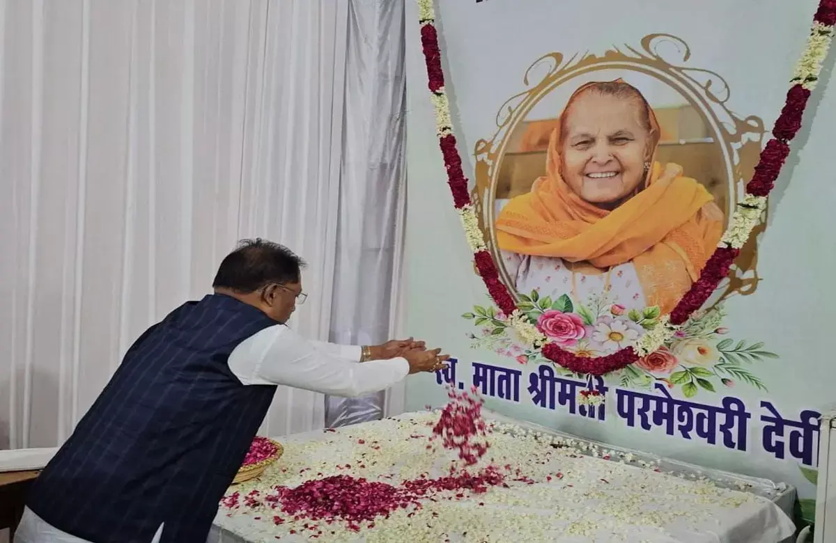 रोहतक पहुंचकर CM विष्णुदेव साय ने स्वर्गीय परमेश्वरी देवी को अर्पित की श्रद्धांजलि