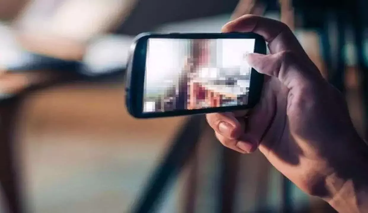 CG News: व्हाट्सएप पर दोस्ती, फिर किया दुष्कर्म और बनाया अश्लील वीडियो, वायरल करने की धमकी देकर कर रहा था पैसों की मांग...