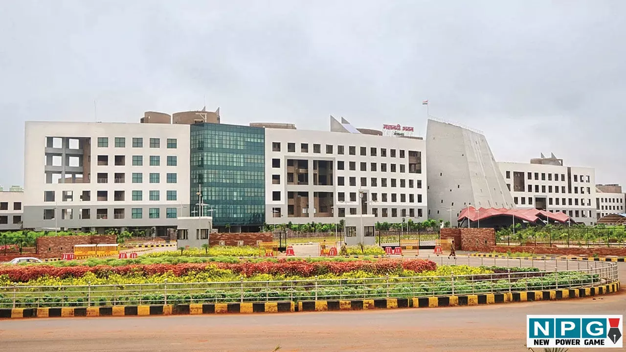 CG Yuktiyuktakaran: युक्तियुक्तकरण के बाद भी कार्यभार ग्रहण नहीं करने वाले शिक्षकों पर शासन सख्त, नहीं मिलेगा वेतन CG Yuktiyuktakaran: युक्तियुक्तकरण के बाद भी कार्यभार ग्रहण नहीं करने वाले शिक्षकों पर शासन सख्त, नहीं मिलेगा वेतन