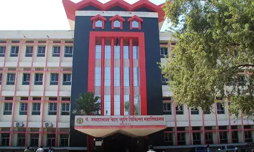 हॉस्टल की सुविधा ना मिलने से मेडिकल कॉलेज के स्टूडेंट्स हुए परेशान, सीएम को पत्र लिखकर सुविधा उपलब्ध कराने की मांग