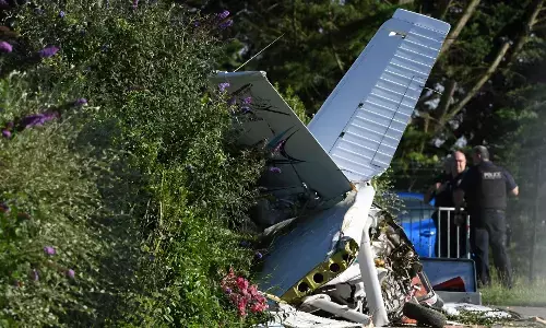 New Jersey Plane Crash: टेकऑफ के दौरान स्काईडाइविंग विमान हुआ क्रैश, 15 घायल, कई की हालत गंभीर, जंगल में जा घुसा प्लेन