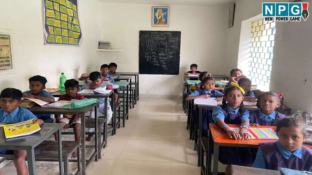 Yuktiyuktakaran News: युक्तियुक्तकरण से बदली खपराखोल की तस्वीर, शिक्षकविहीन स्कूल में लौटी रौनक...