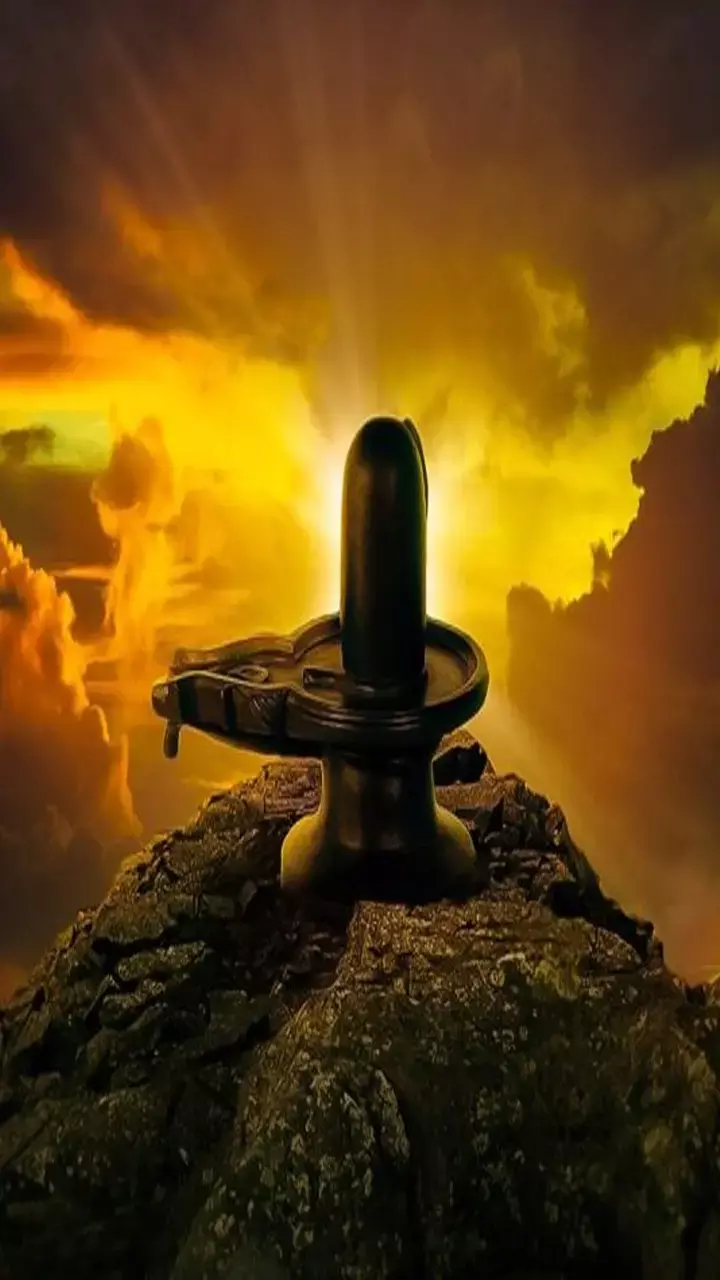 Savan Somwar Upay: विवाह में बाधा दूर करने के लिए करें ये अचूक शिव उपाय, मिलेगी शीघ्र सफलता