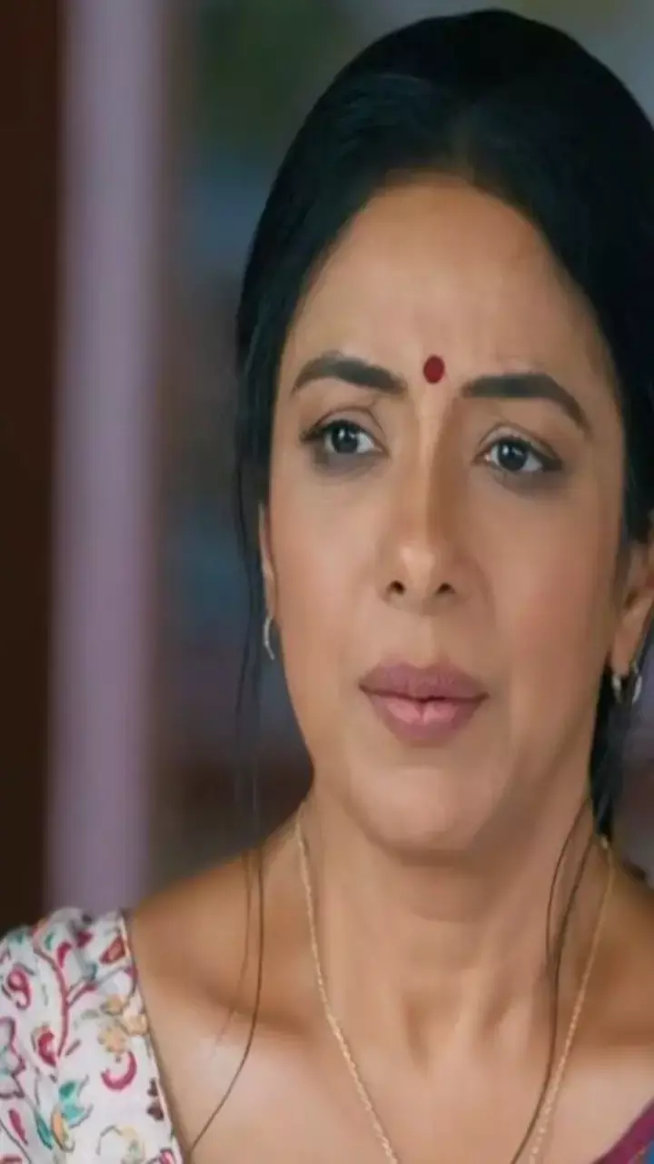 Anupama Aaj Ka Episode: अनुपमा में रिश्तों की उलझन, डांस टीम को लेकर सास-बहू में फिर भिड़ंत