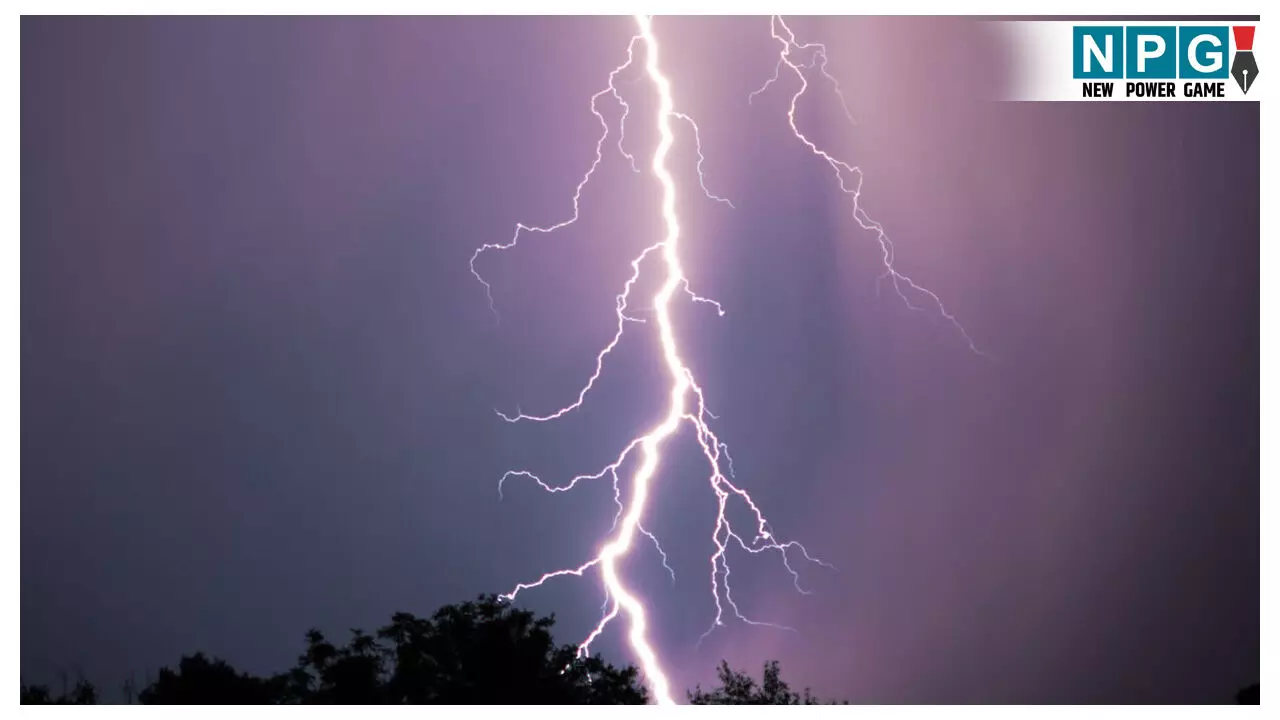 Prevention From Thunderstorm: आकाशीय बिजली से खुद को कैसे बचाएं, स्वास्थ्य विभाग ने जारी की एडवाइजरी