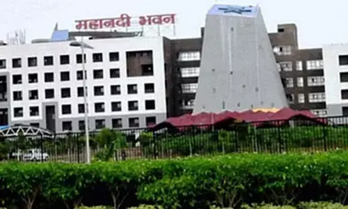 CG News: कैडर को लेकर शासन की सख्ती, गैर-कैडर अधिकारियों को प्रभार देने पर न्यायालयीन कार्रवाई की चेतावनी