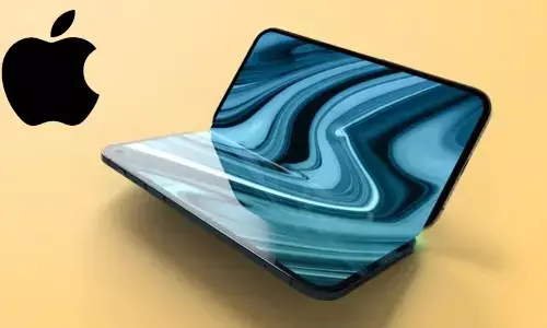 Apple Foldable iPhone: Apple का पहला Foldable iPhone जल्द देगा दस्तक! Samsung की तकनीक से बन रहा है सुपर स्मार्टफोन