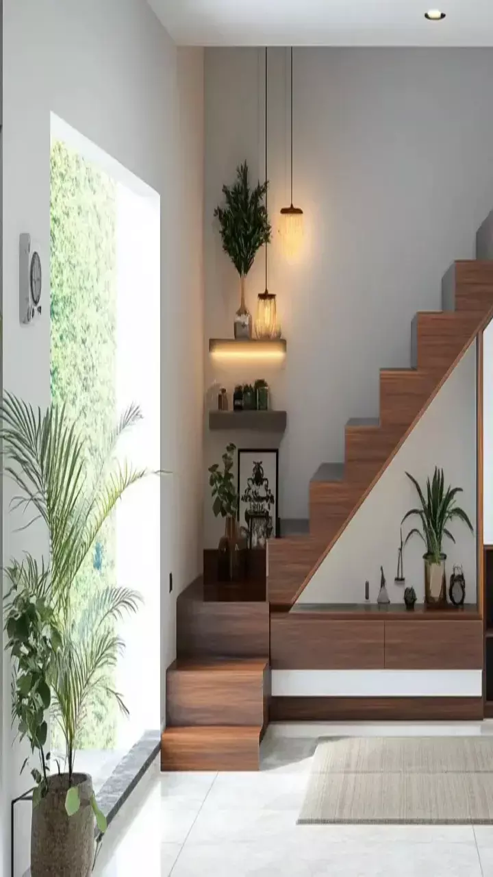 Vastu Tips: सीढ़ियों के नीचे रखने से बचें ये चीजें, वरना घर में बढ़ सकती है नकारात्मकता