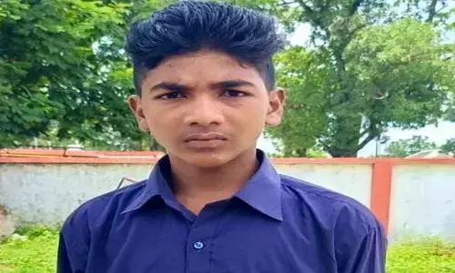 CG Naxal News: नक्सल हिंसा से त्रस्त रहे पूवर्ती गांव के अर्जुन ने रचा इतिहास, छठवीं कक्षा में चयन, कभी इस गांव में नक्सली जन अदालत लगाकर सुनाते थे फैसला