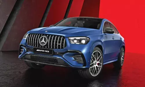 Mercedes-AMG GLE 53 Coupe: 449 hp की रफ्तार, सुपर लग्जरी लुक्स! Mercedes CLE 53 Coupe भारत में मचाएगी तहलका, जानिए लॉन्च डेट और सबकुछ