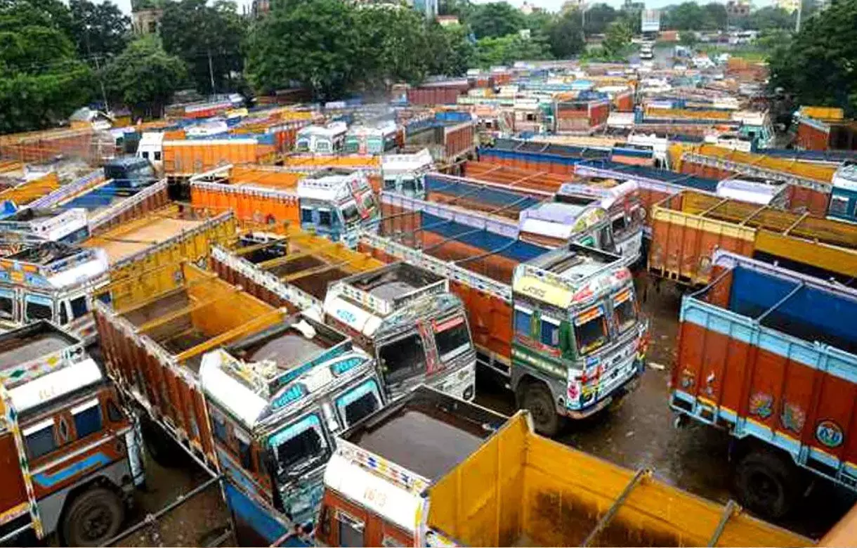 CG Congress Arthik Nakebandi: कांग्रेस के आर्थिक नाकेबंदी का ट्रक एसोसिएशन का समर्थन नहीं, छत्तीसगढ़ सीमेंट ट्रांसपोर्ट एसोसिएशन ने भी किया इंकार CG Congress Arthik Nakebandi: कांग्रेस के आर्थिक नाकेबंदी का ट्रक एसोसिएशन का समर्थन नहीं, छत्तीसगढ़ सीमेंट ट्रांसपोर्ट एसोसिएशन ने भी किया इंकार