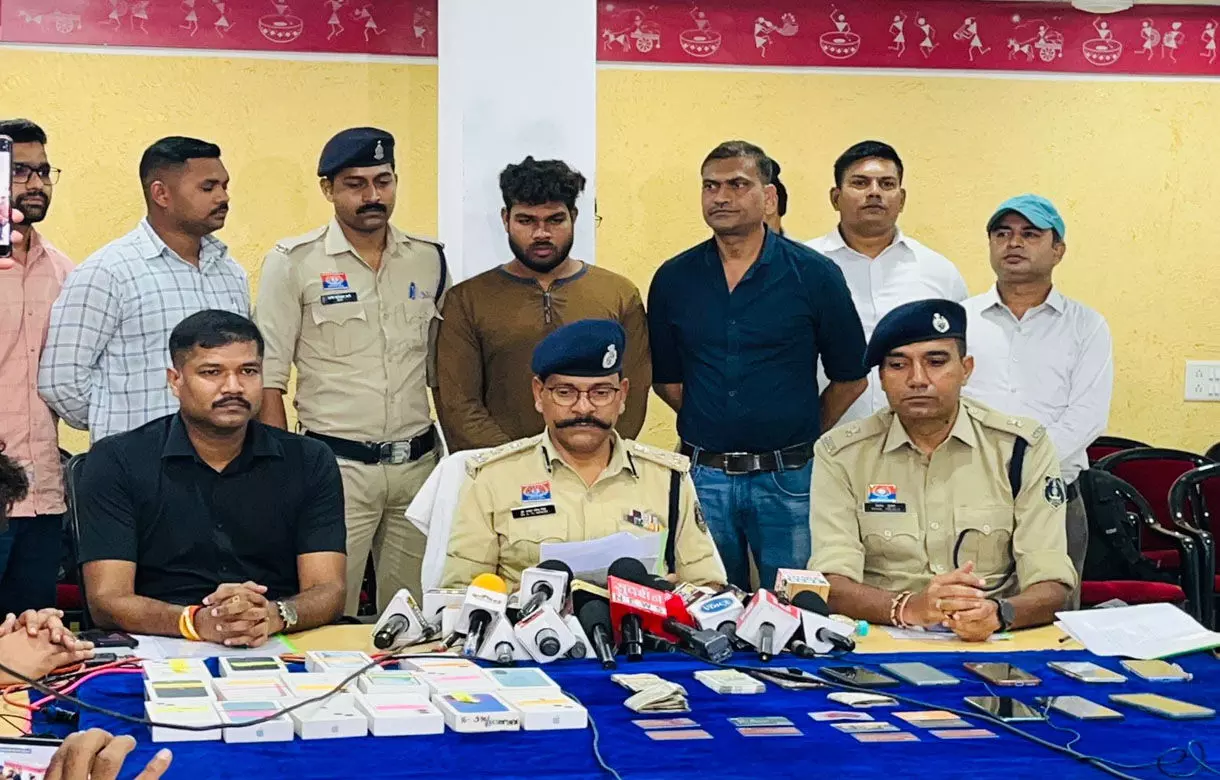 Raipur Crime: डबल मर्डर खुलासा, झोलाछाप डाॅक्टर गिरफ्तार, बुराई और ताने से पेरशान होकर बुजुर्ग पति-पत्नी को बेरहमी से मार डाला...