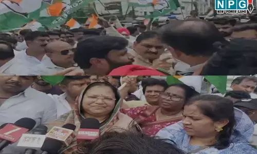 CG Congress News: ED का विरोध करते-करते आपस में भिड़ गए कांग्रेस के दो नेता, तू-तू, मैं-मैं का वीडियो वायरल, इधर महिला विधायक मुर्दाबाद के नारे लग गए...
