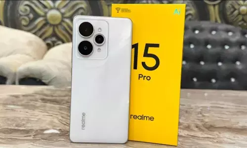 Realme 15 5G launch 2025: Realme 15 5G सीरीज लॉन्च! 7,000mAh बैटरी, 144Hz AMOLED और धांसू AI कैमरा फीचर्स, जानिए संभावित कीमत और लॉन्च डिटेल्स