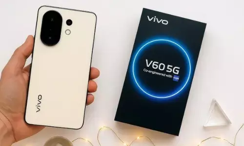Vivo V60 5G launch: जल्द आ रहा है Vivo V60 5G का शानदार स्मार्टफोन, दमदार 6500mAh बैटरी, क्वाड कर्व्ड डिस्प्ले और प्रीमियम लुक, जानिए प्राइस और स्पेसिफेकशन