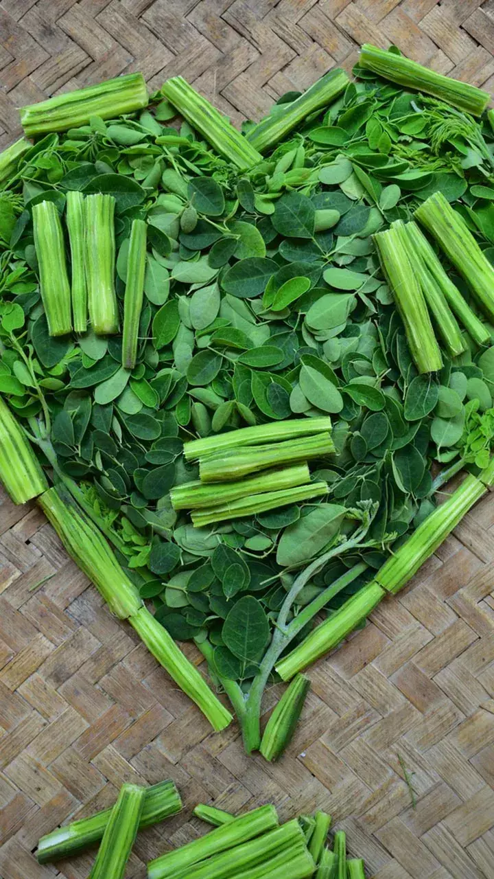 Moringa Leaves Health Benefits:  मोरिंगा की पत्तियों के ये फायदे जानकर रह जाएंगे हैरान