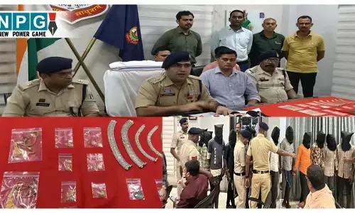 Khairagarh Crime News: 9 मामलों का पर्दाफाश कर पुलिस ने एक दर्जन आरोपियों को किया गिरफ्तार, सोने-चांदी के जेवर बरामद...