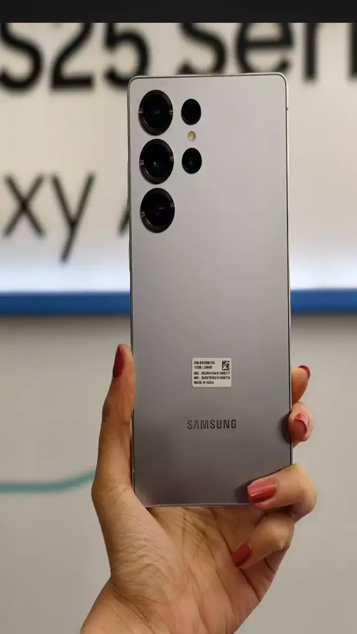 Samsung Galaxy S26 Series: Samsung के नए फोन का है इंतजार,  नई बैटरी और फीचर्स के साथ जल्द होगा ये फोन लॉन्च!