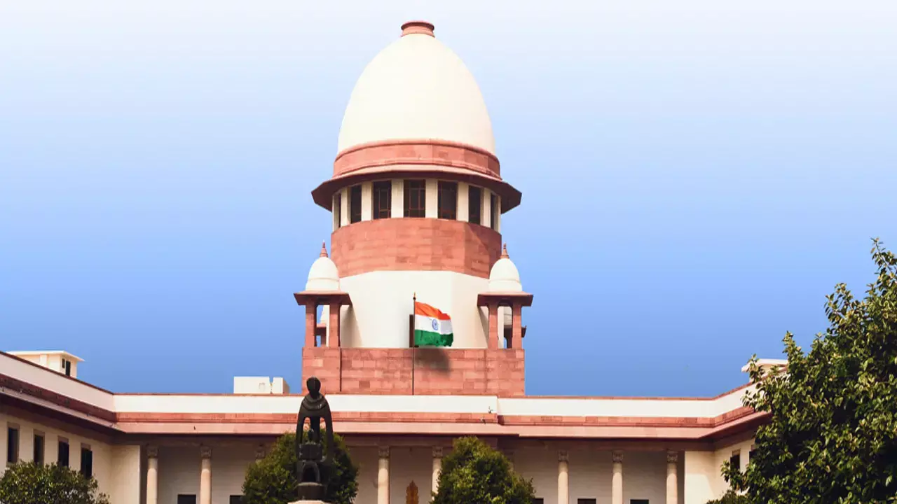 Supreme Court News: पूर्व सीएम भूपेश बघेल और पुत्र को सुप्रीम कोर्ट से नहीं मिली राहत, सुप्रीम कोर्ट ने दिया ये निर्देश