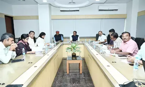 CM Vishnudeo Sai: सीएम विष्णुदेव का अफसरों को निर्देश, बोले- वन्यप्राणियों द्वारा जनहानि, फसल हानि के प्रकरणों का संवेदनशीलता से करें निराकरण