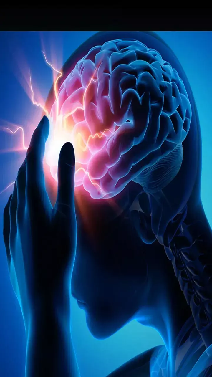 Daily Habits That Damage Your Brain: रोज़ाना की ये आदतें पहुंचाती हैं आपके दिमाग को नुकसान