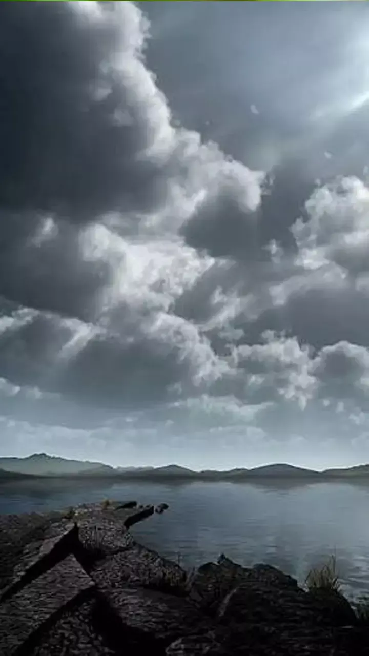 CG Weather Update: छत्तीसगढ़ में धूप-उमस से लोग परेशान, इन जगहों पर बारिश का अलर्ट