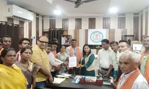 CG News: कैश लो काम करो, जनपद पंचायत उपाध्यक्ष का रिश्वत लेते हुए वीडियो वायरल, सरपंच ने की कार्रवाई की मांग