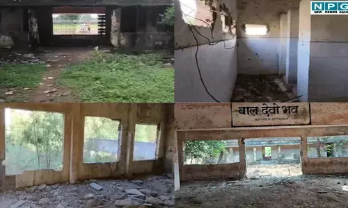CG News: नए सरकारी स्कूल के दरवाजे, खिड़की उखाड़ बना दिया खंडहर, 65 लाख में बना था भवन, बच्चे दूसरे भवन में शिफ्ट, प्राचार्य सस्पेंड