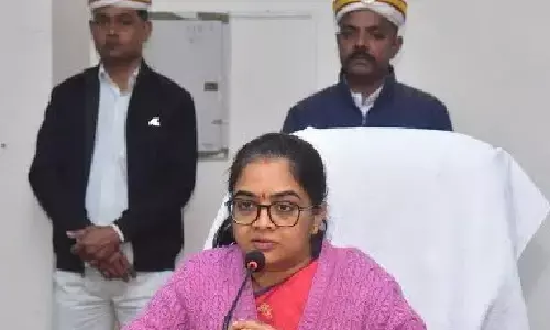 IAS महिला अधिकारी को पति की होटल कारोबारी से दोस्ती पड़ी महँगी... IAS ने कराया एफआईआर दर्ज, जाने क्या है मामला