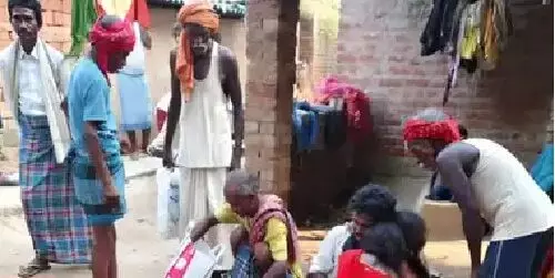 Bihar Crime : गयाजी में मानवता हुई शर्मसार... झाड़-फूंक के शक में धारदार हथियार से काट दिया जीभ और प्राइवेट पार्ट, मौत के बाद लाश पर बरसाते रहे लाठियां