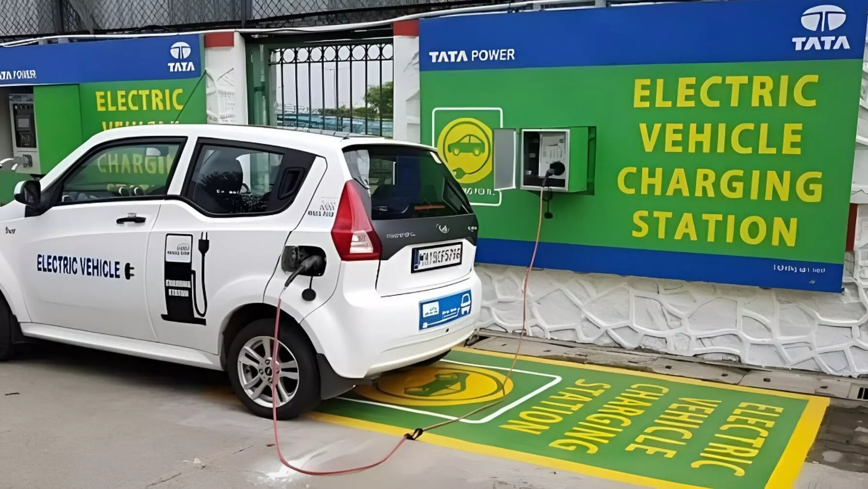 Chhattisgarh EV Subsidy: EV खरीदो और पाओ तगड़ी सब्सिडी! छत्तीसगढ़ के लोगों को मिले 138 करोड़ रुपये, जानें कैसे उठा सकते हैं फायदा Chhattisgarh EV Subsidy: EV खरीदो और पाओ तगड़ी सब्सिडी! छत्तीसगढ़ के लोगों को मिले 138 करोड़ रुपये, जानें कैसे उठा सकते हैं फायदा