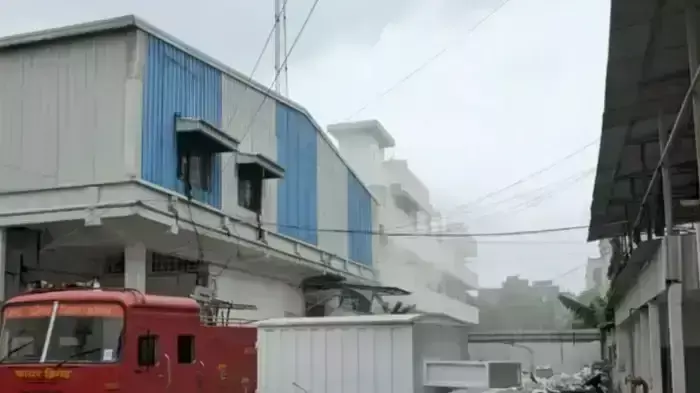 Gas leak in Bhopal : मध्य प्रदेश के इस इलाके में गैस रिसाव... मचा हड़कंप, जानें कैसे हैं हालात